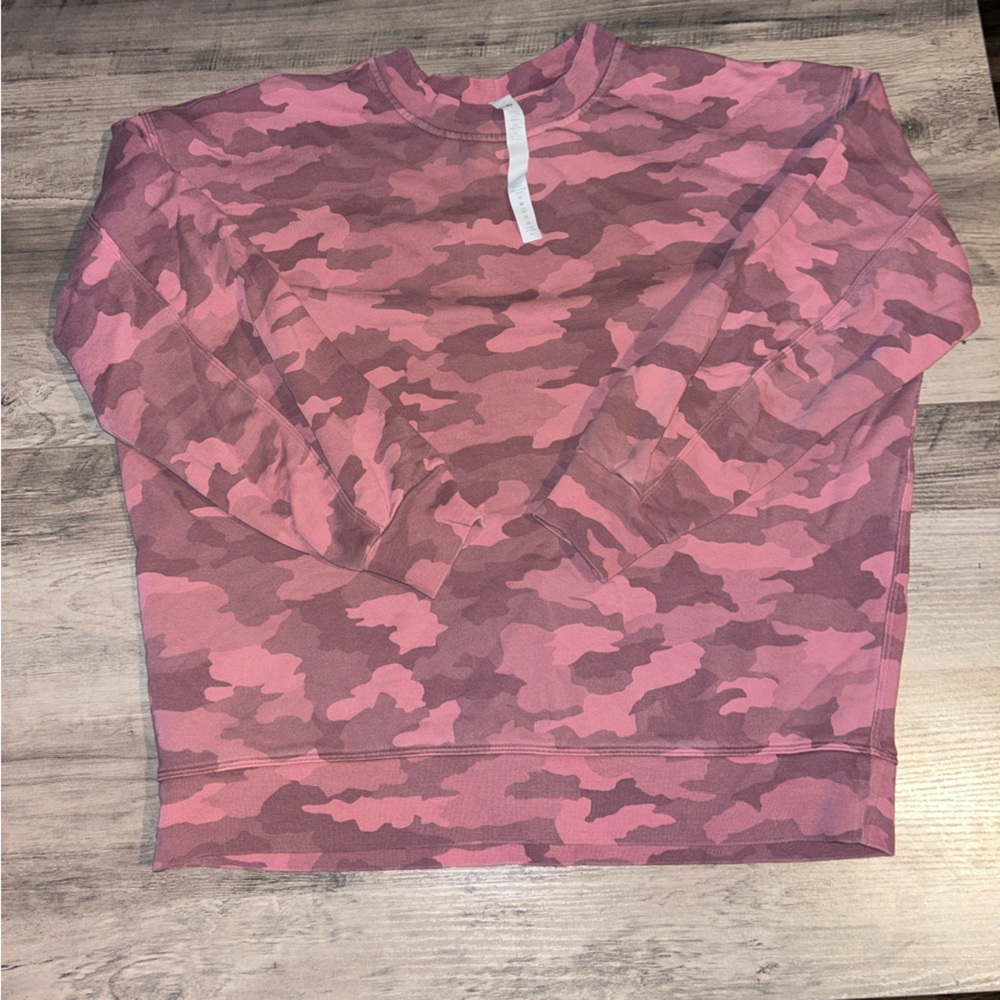 Lululemon Perfectly Oversized Crew. Size 6.
